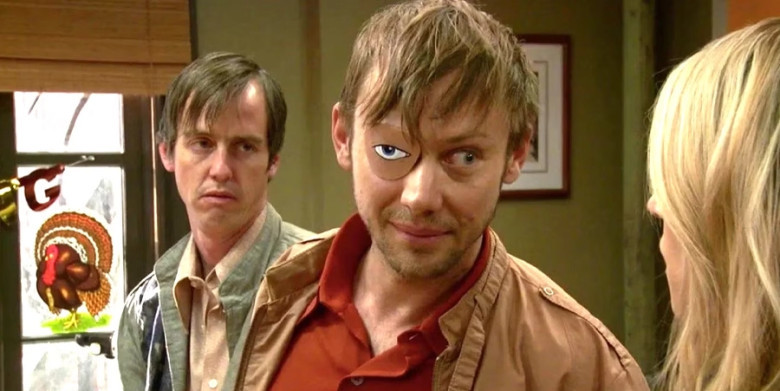 Jimmi Simpson – Liam McPoyle (Recurring Character)